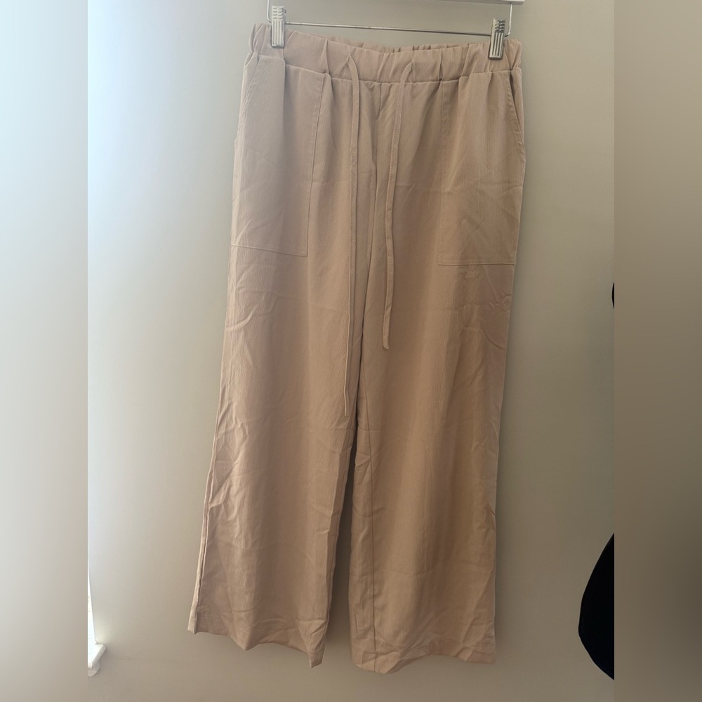 Casual wide leg neutral color lined pants